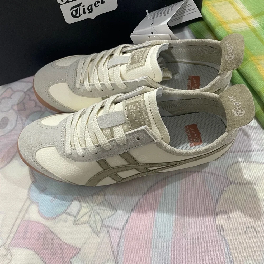 Onitsuka Tiger Cream & Sage Mexico 66 Sneaker